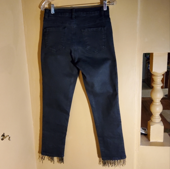 DG2 Diane Gilman Embroidered Fringed Jeans - Picture 8 of 9